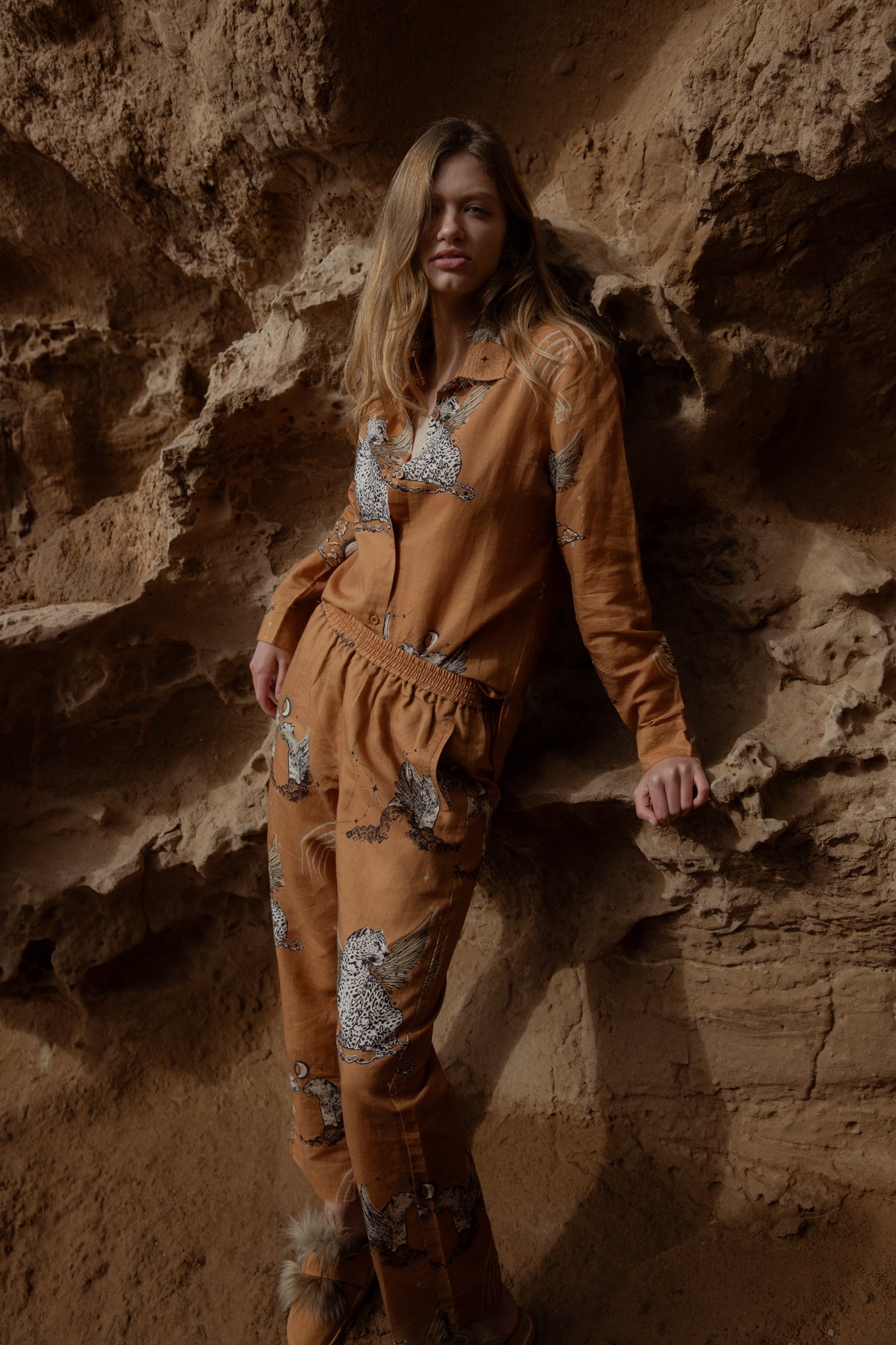 Pant Astrology Almond