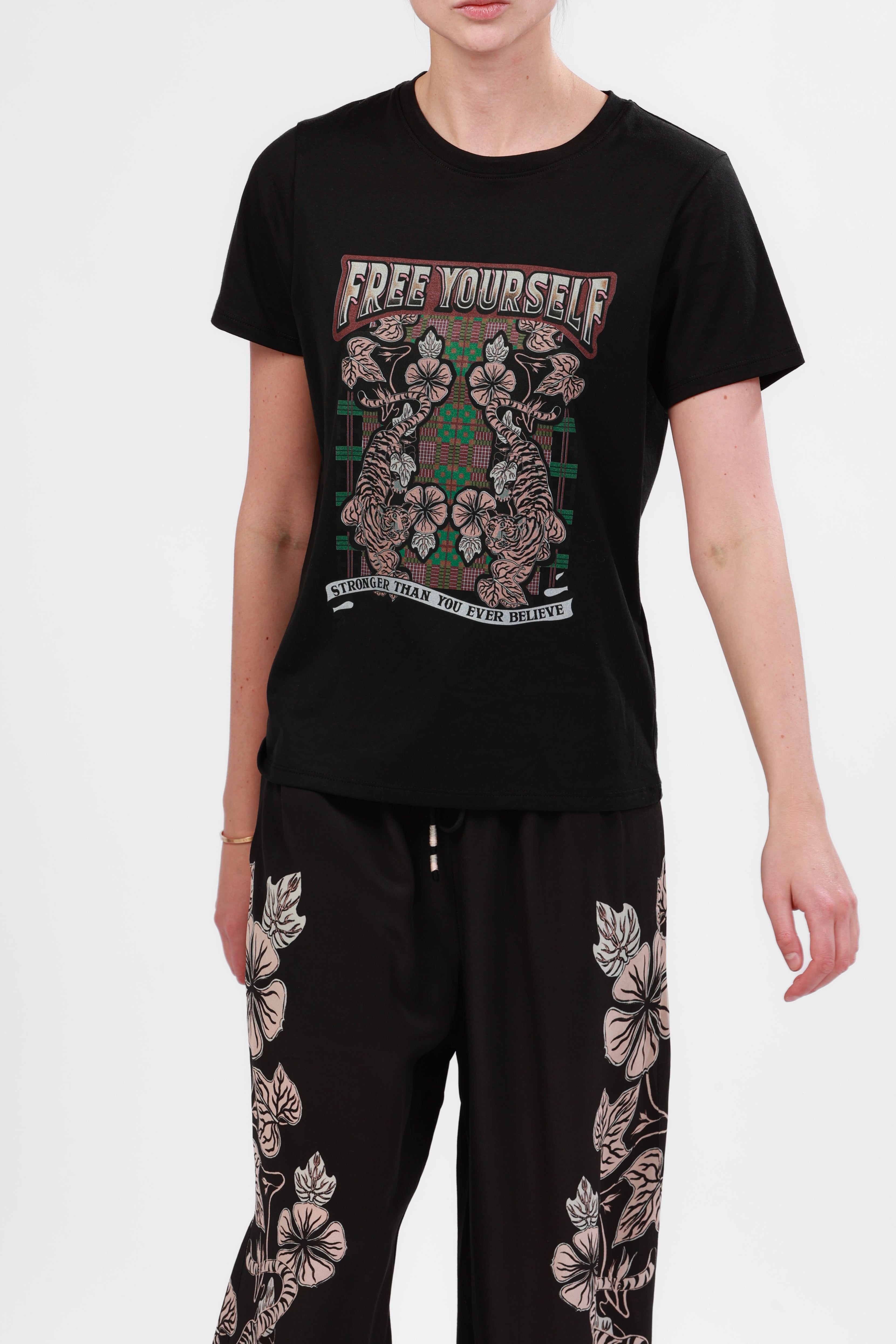 T-Shirt Free Yourself Blossom Black