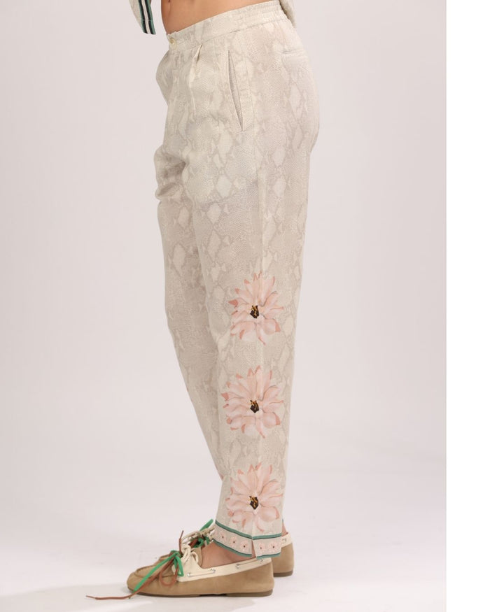 Pant Skin Flower