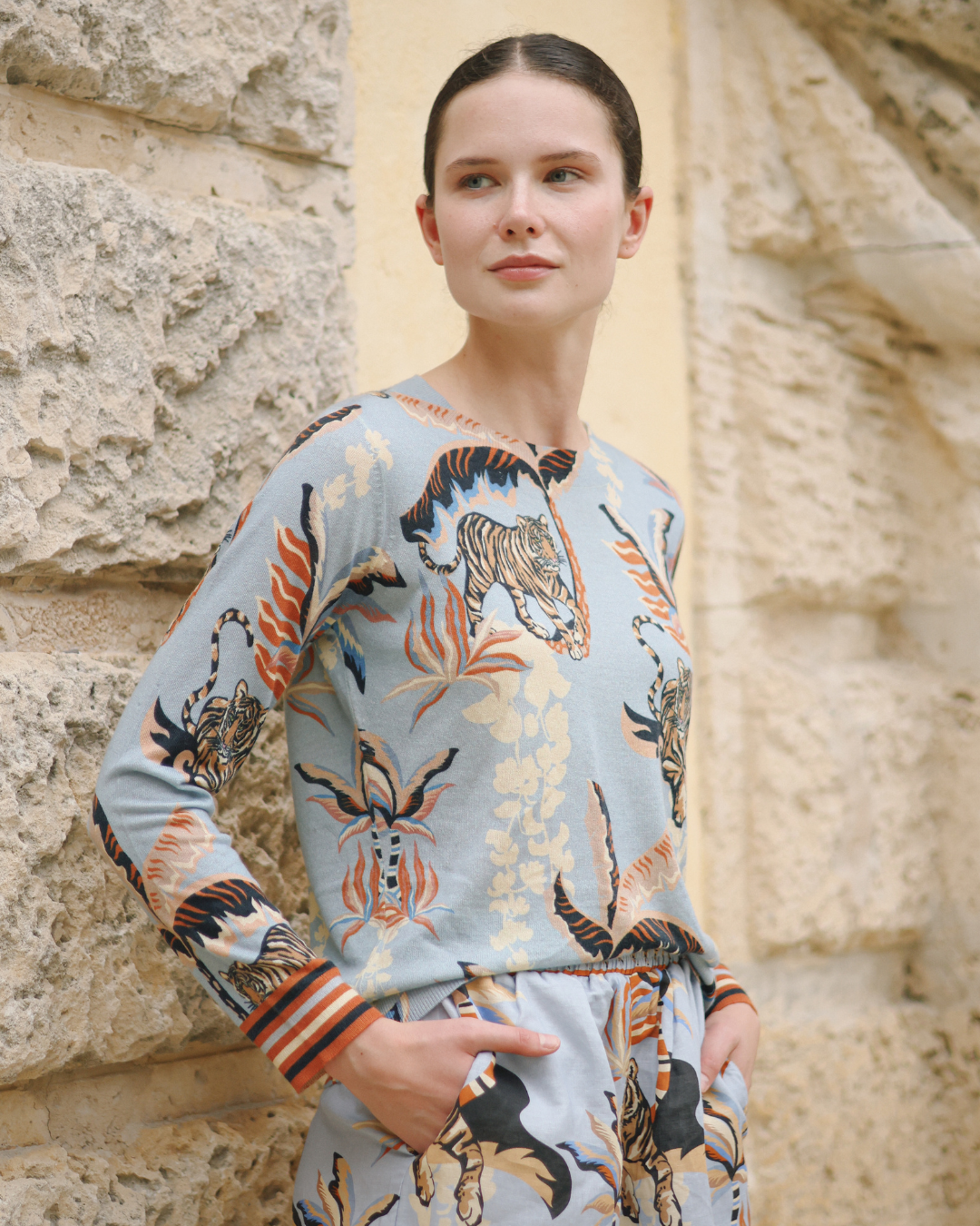 Sweater Cashmere Bali Tiger Light Blue