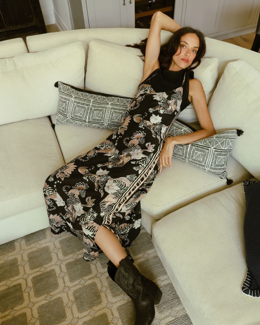 Dress Lotus Tiger Black