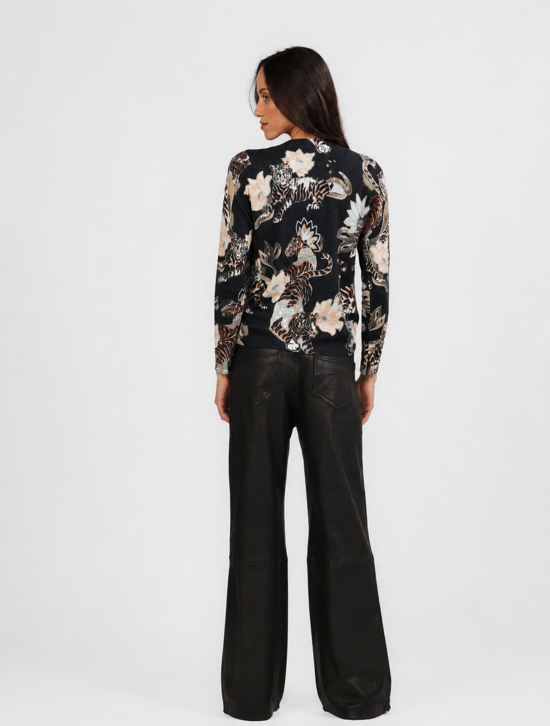 Sweater Cashmere Lotus Tiger Black