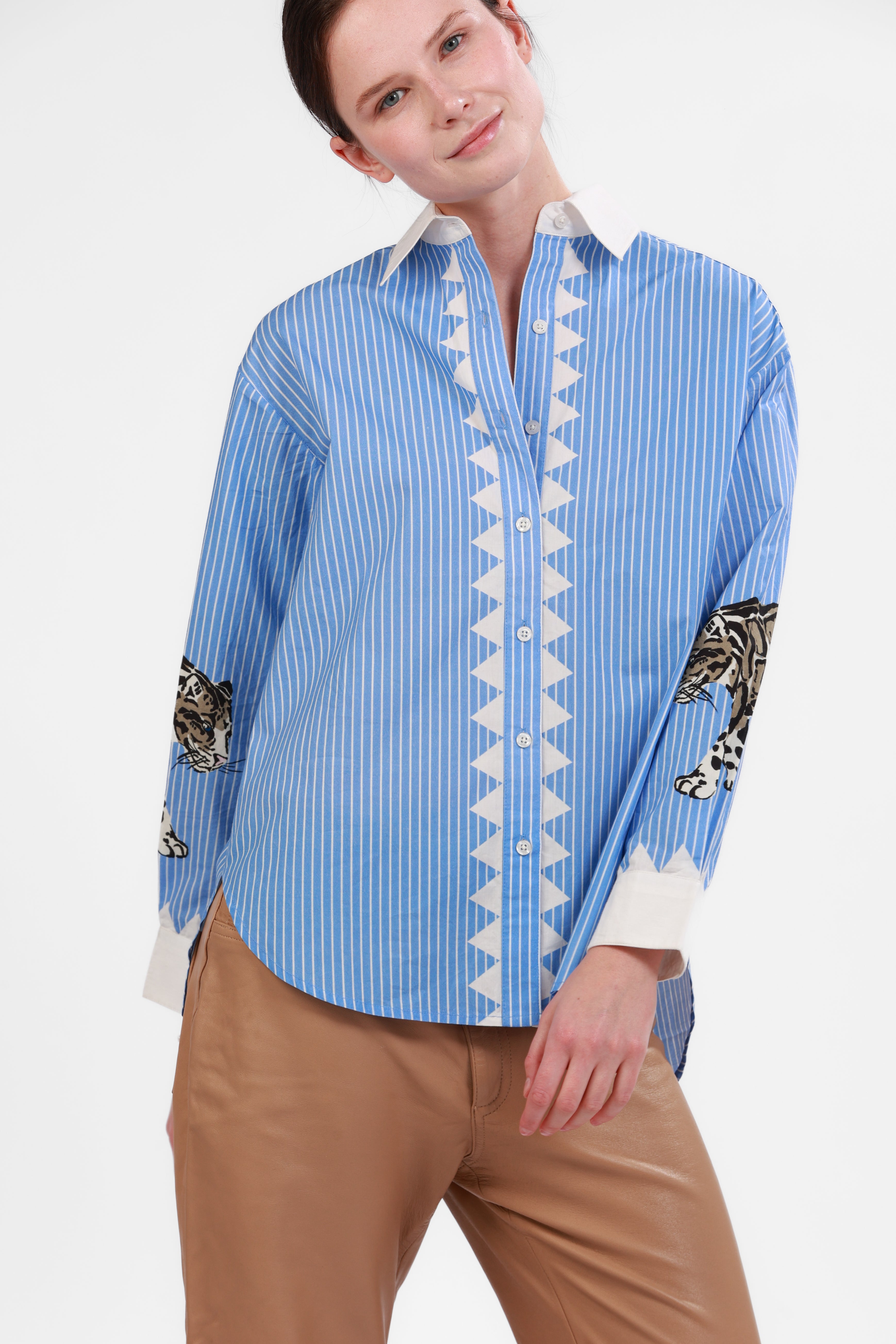 Poplin Shirt Snow Leopard Light Blue