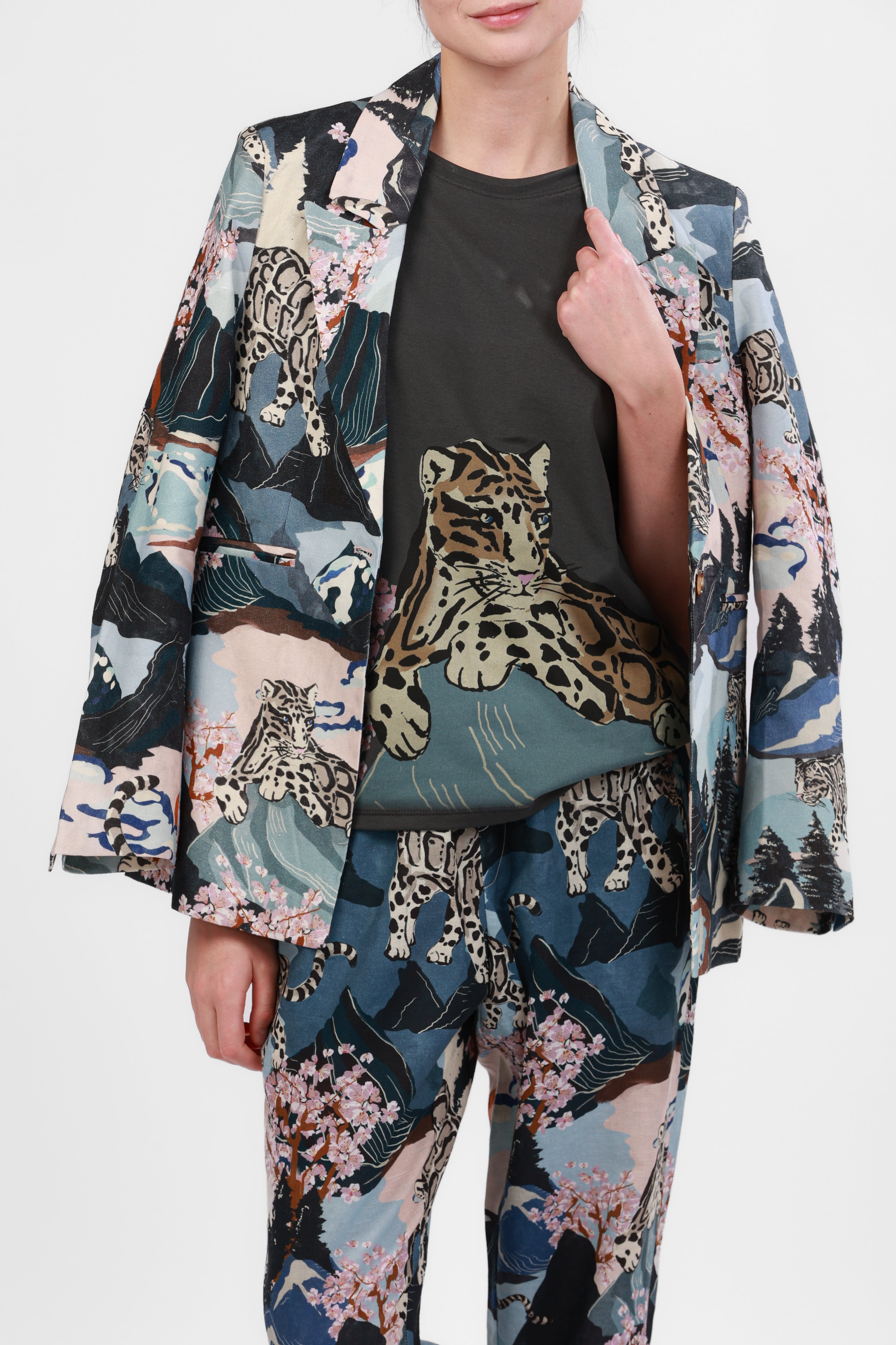 Blazer Snow Leopard Blue