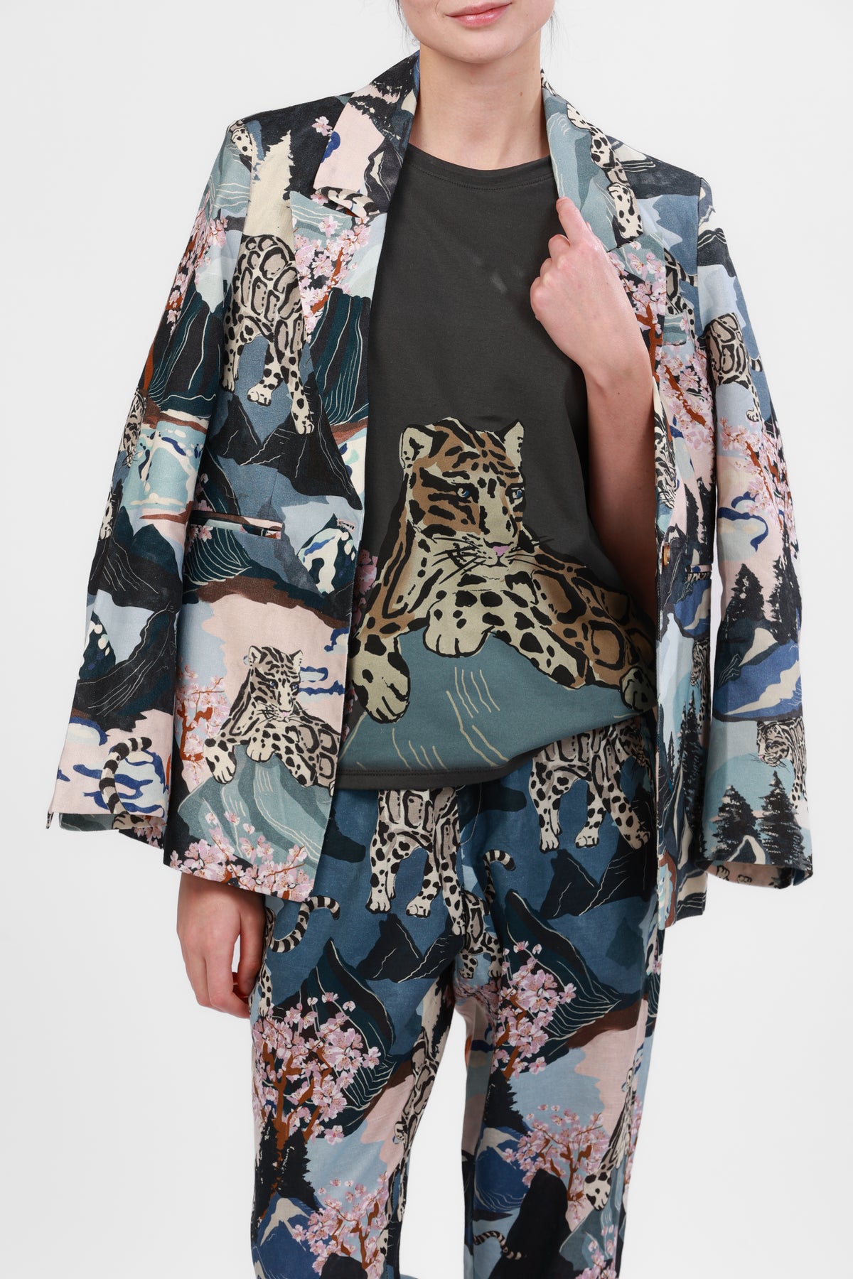 Blazer Snow Leopard Blue