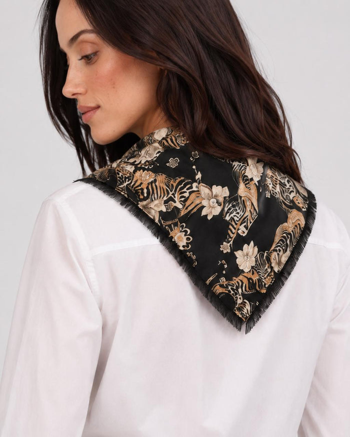 Scarf Lotus Tiger Black